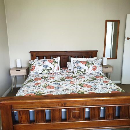 Belvedere House Carterton Екстер'єр фото